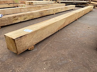 Eiken balk 215x225 mm lengte 529 cm