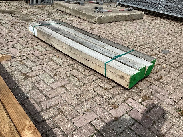 Eiken balk (4x) - afbeelding 1 van  1