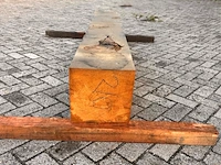 Eiken balk fijnbezaagd, 300x300mm, lengte 210cm - afbeelding 3 van  3