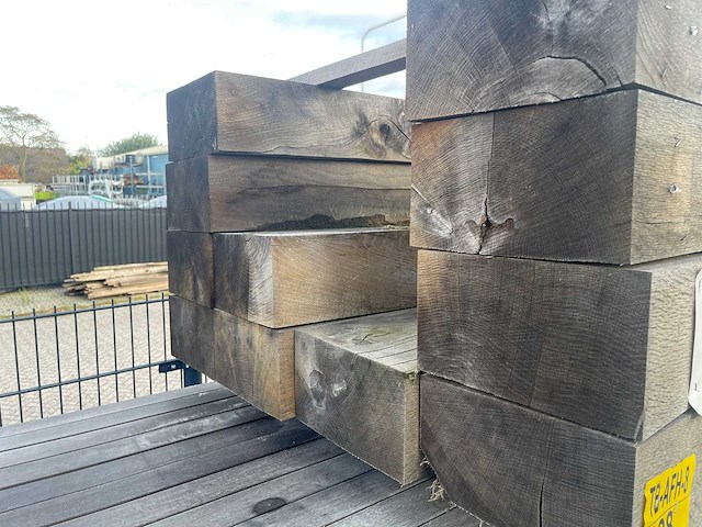 Eiken balken fijnbezaagd 850x250x140mm (11x) - afbeelding 3 van  3