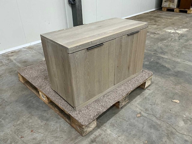 Eiken bijzet kast 53,5x86x40,5cm - afbeelding 3 van  6
