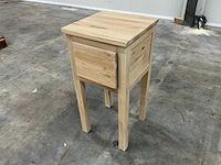 Eiken bijzet tafeltje 73,5x35x35,5cm - afbeelding 1 van  7