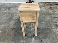 Eiken bijzet tafeltje 73,5x35x35,5cm - afbeelding 2 van  7