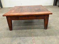 Eiken bijzettafel 119,5x120x50,5cm - afbeelding 1 van  1