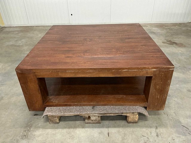 Eiken bijzettafel 120,5x120x45cm - afbeelding 2 van  6