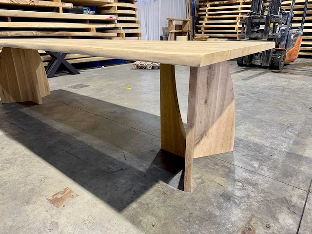 Eiken boomstam eettafel 300 cm - afbeelding 3 van  7