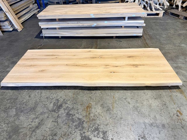 Eiken boomstam tafelblad 260 cm. - afbeelding 1 van  2