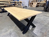 Eiken boomstamtafel 300 cm. - afbeelding 1 van  4