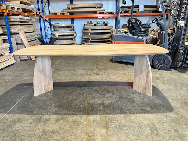 Eiken deens ovaal eetkamertafel 240 cm - afbeelding 2 van  5