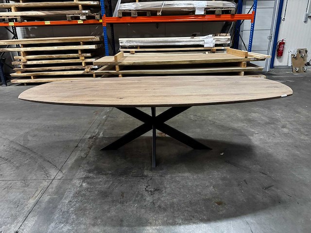 Eiken deens ovaal tafel 260 cm - afbeelding 1 van  3