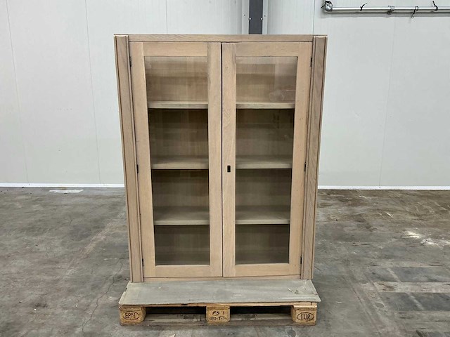 Eiken displaykast of bovenkast 156x121,5x36,5cm - afbeelding 2 van  6