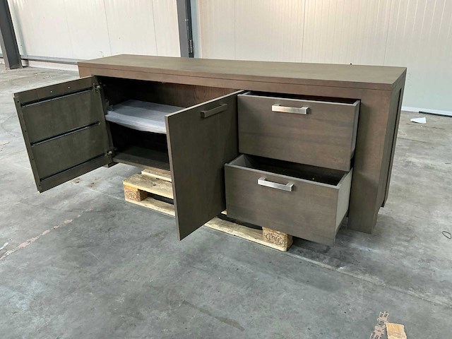 Eiken dressoirkast 78x205x43,5cm - afbeelding 7 van  7