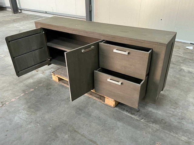 Eiken dressoirkast 78x205x44cm - afbeelding 7 van  7