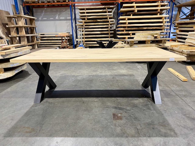 Eiken eetkamertafel 220 cm - afbeelding 1 van  1