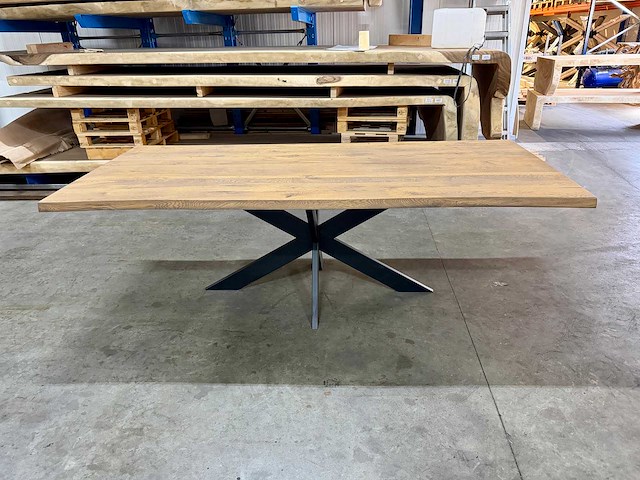 Eiken eetkamertafel 220 cm - afbeelding 1 van  5