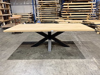 Eiken eetkamertafel 240 cm - afbeelding 1 van  4