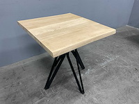 Eiken eetkamertafel 70x80x76 cm met onderstel dining drone - afbeelding 1 van  3