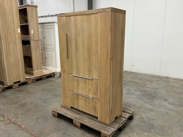 Eiken kamerkast 160,5x100,5x40,5cm - afbeelding 1 van  7