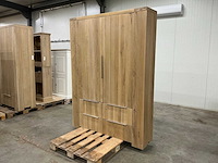 Eiken kamerkast of opbergkast 220,5x160,5x40cm - afbeelding 1 van  7