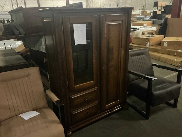 Eiken meidenkast - afbeelding 1 van  8