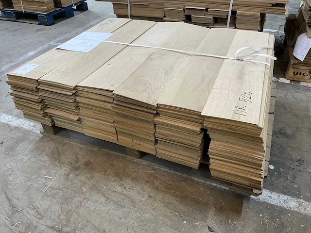 Eiken mix fineerstroken 4mm (59m2) (350x) - afbeelding 1 van  4