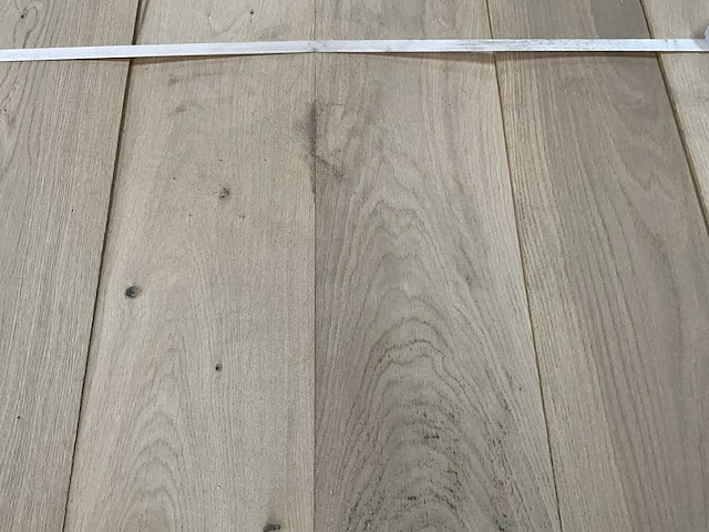 Eiken mix fineerstroken 4mm (59m2) (350x) - afbeelding 3 van  4