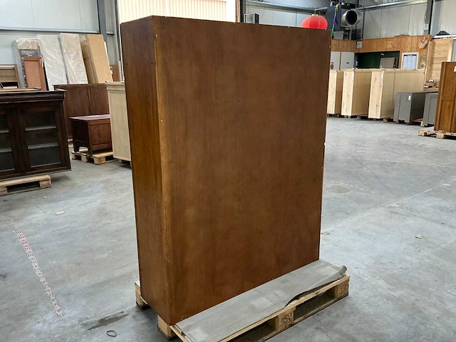 Eiken onderkast, displaykast 156,5x121,5x36,5cm - afbeelding 2 van  2