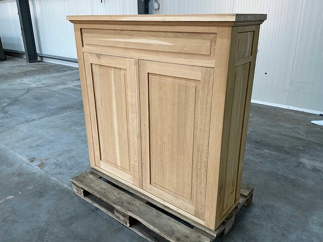 Eiken onderkast/ dressoir 121x125x38,5cm - afbeelding 1 van  6