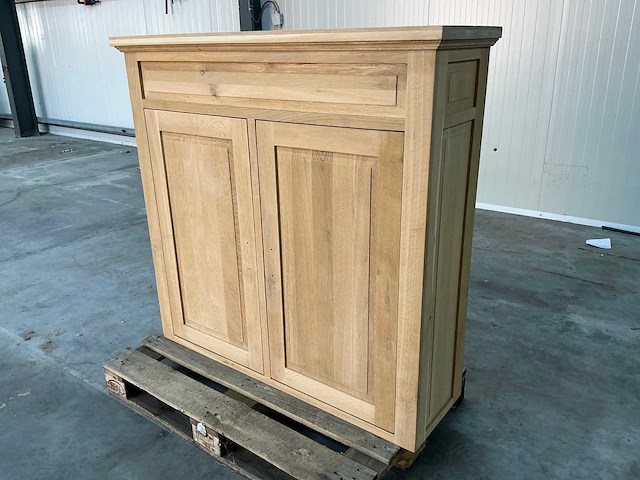 Eiken onderkast / dressoir 121x125x38,5cm - afbeelding 1 van  6