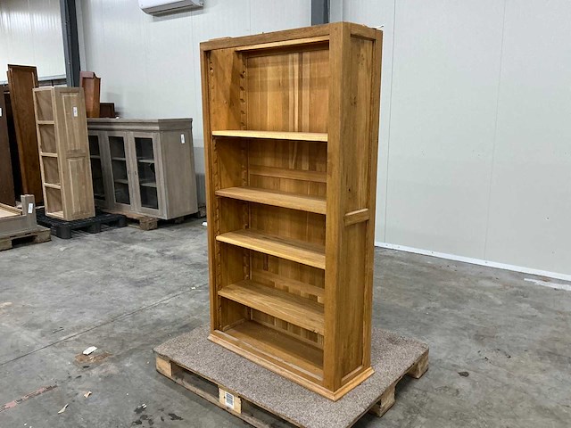 Eiken opbergkast 163x88,5x31cm - afbeelding 1 van  3
