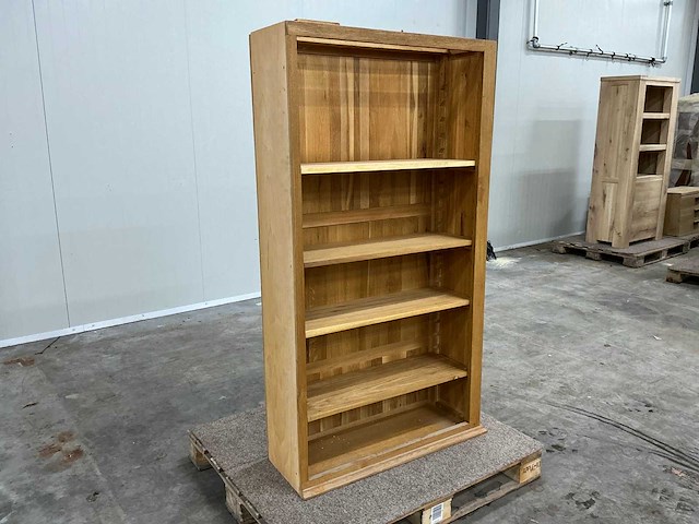 Eiken opbergkast 163x88,5x31cm - afbeelding 2 van  3