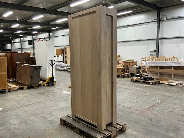 Eiken opbergkast 216,5x90x45cm - afbeelding 4 van  5
