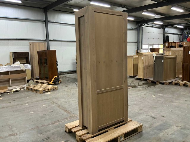 Eiken opbergkast 216,5x91,5x45,5cm - afbeelding 5 van  6
