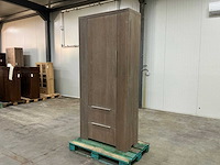 Eiken opbergkast 220,5x100,5x40,5cm - afbeelding 1 van  6