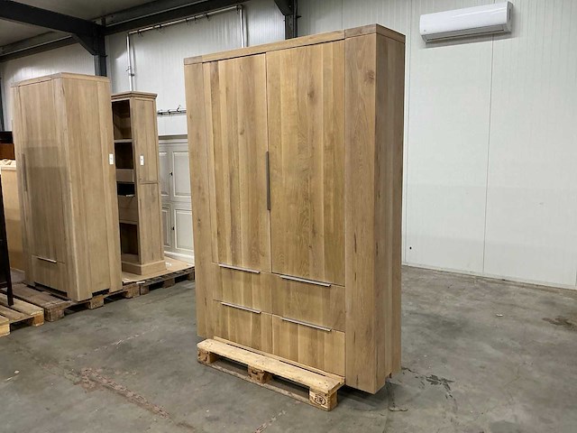 Eiken opbergkast 220,5x160,5x40,5cm - afbeelding 1 van  7