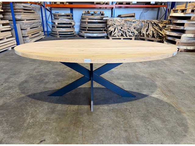 Eiken ovaal eetkamertafel 200 cm - afbeelding 1 van  3