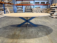 Eiken ovaal eetkamertafel 240 cm - afbeelding 1 van  5