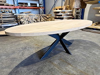 Eiken ovaal eetkamertafel 240 cm - afbeelding 2 van  5