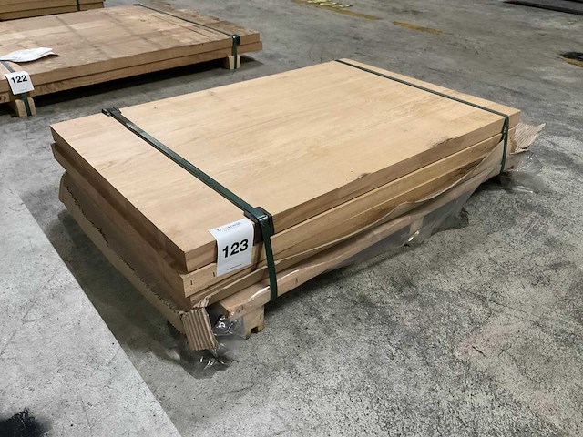 Eiken panelen voorgeschuurd 40x650 mm (3x) - afbeelding 1 van  5