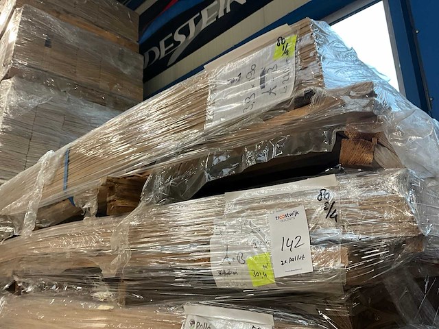 Eiken rustiek a/b parketvloer toplaag - afbeelding 2 van  4