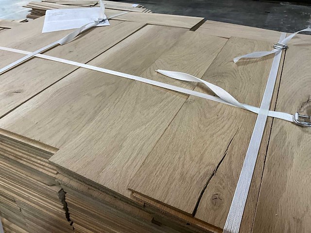 Eiken rustiek ab/bc fineerstroken 4mm (2825x) - afbeelding 4 van  5
