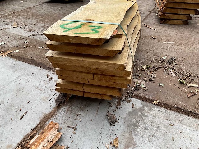 Eiken stam 33 mm ca. 0,300 m³ - afbeelding 1 van  1