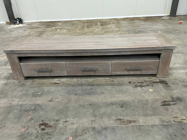 Eiken televisiemeubel 46x205,5x46cm - afbeelding 1 van  3