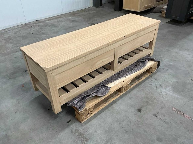 Eiken televisiemeubel 48x150x45,5cm - afbeelding 1 van  4