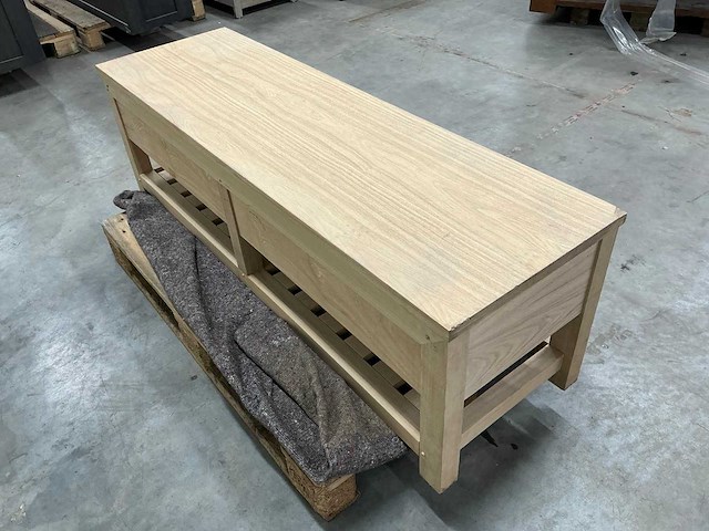 Eiken televisiemeubel 48x150x45,5cm - afbeelding 2 van  4
