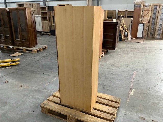 Eiken vakkenkast 156,5x56,5x36,5cm - afbeelding 2 van  3