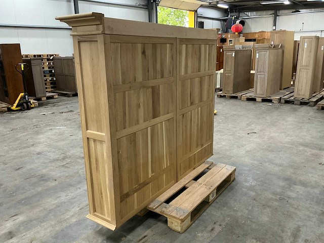 Eiken vitrine of bovenkast 155,5x191x38cm - afbeelding 1 van  1