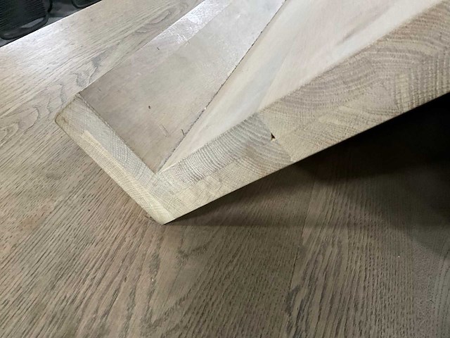 Eikenhouten restauranttafel - afbeelding 6 van  8