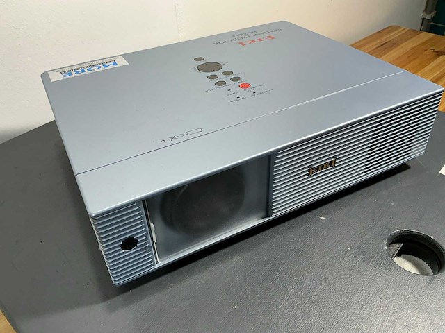 Eiki - 4500 - various video equipment - afbeelding 1 van  6