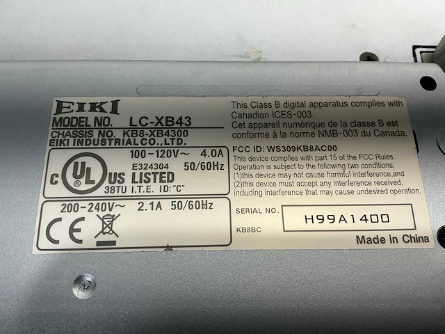 Eiki - various video equipment - afbeelding 5 van  5